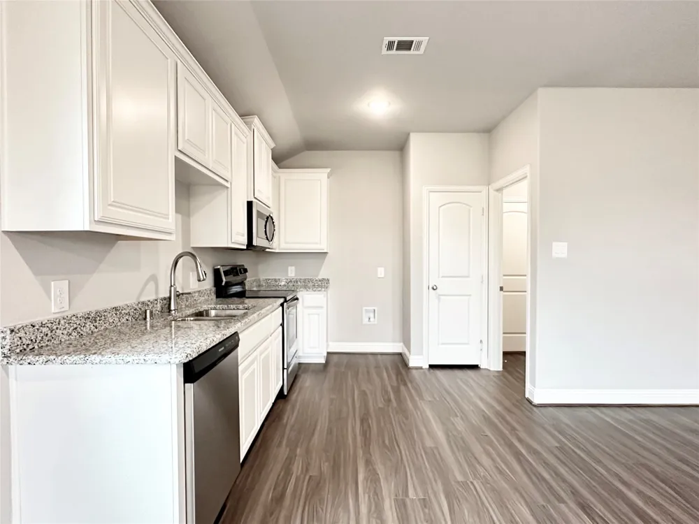 1428 Waverley Drive Greenville, TX 75402