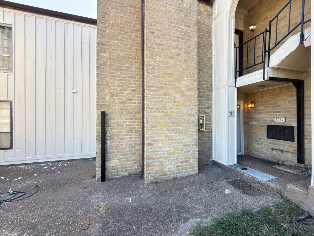 6032 Westridge Lane #201 Fort Worth, TX 76116