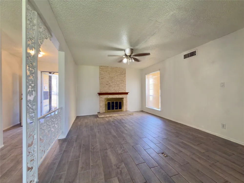 6032 Westridge Lane #201 Fort Worth, TX 76116