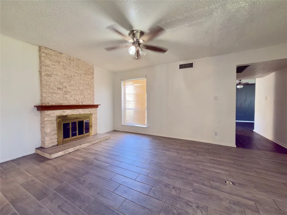 6032 Westridge Lane #201 Fort Worth, TX 76116