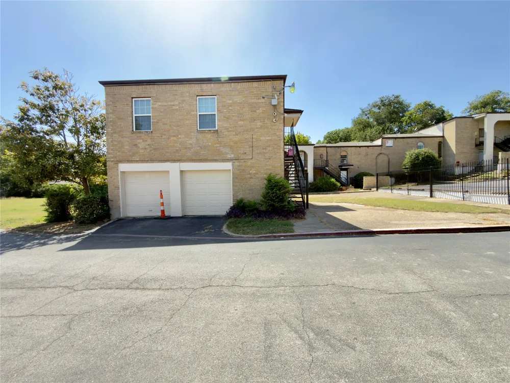 6032 Westridge Lane #201 Fort Worth, TX 76116