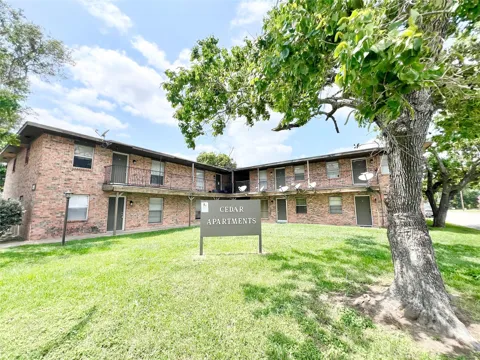 321 E Cedar Street #9