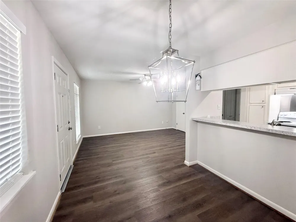 321 E Cedar Street #9 Angleton, TX 77515