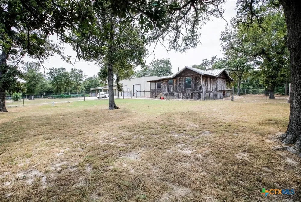 885 Peach Creek Road Rosanky, TX 78953