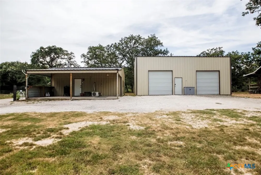 885 Peach Creek Road Rosanky, TX 78953