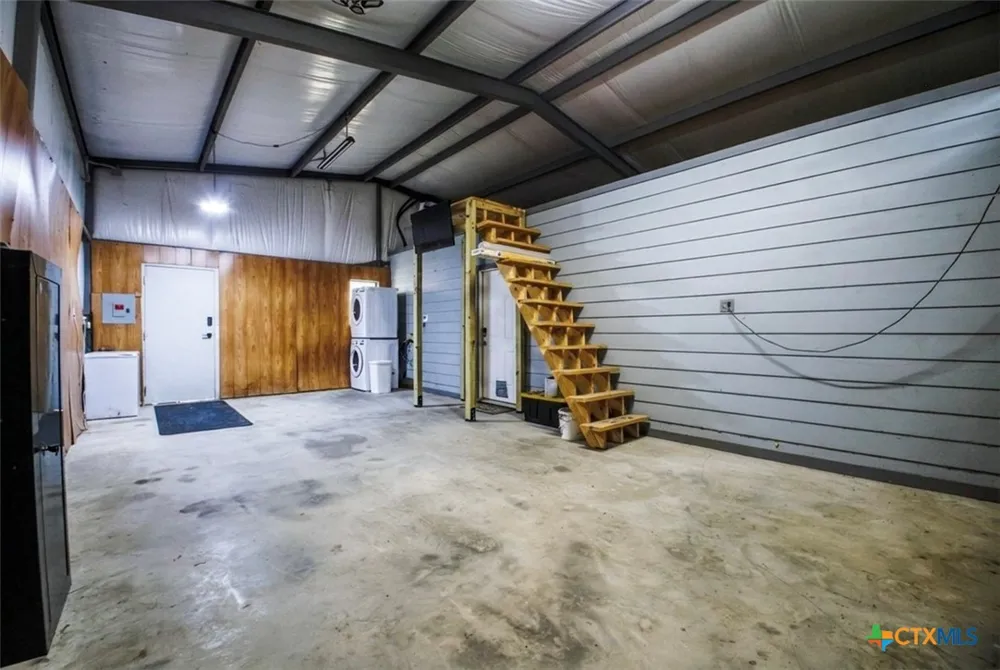 885 Peach Creek Road Rosanky, TX 78953