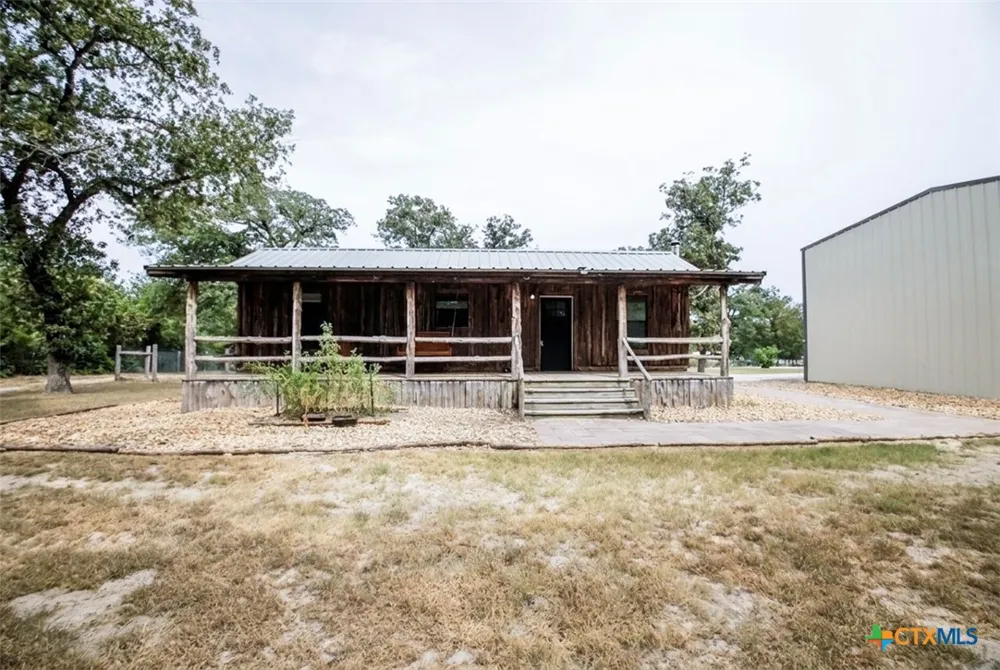 885 Peach Creek Road Rosanky, TX 78953