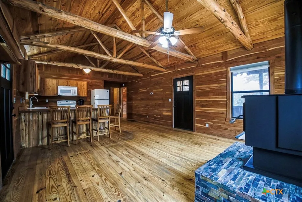 885 Peach Creek Road Rosanky, TX 78953