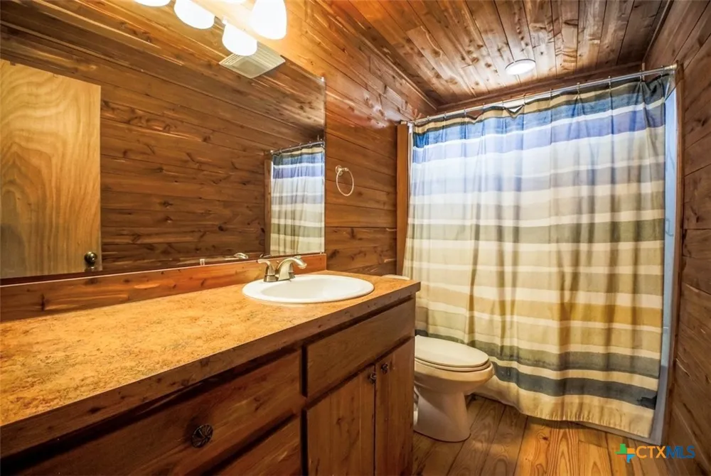 885 Peach Creek Road Rosanky, TX 78953