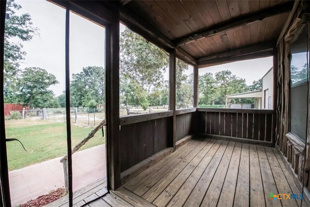 885 Peach Creek Road Rosanky, TX 78953