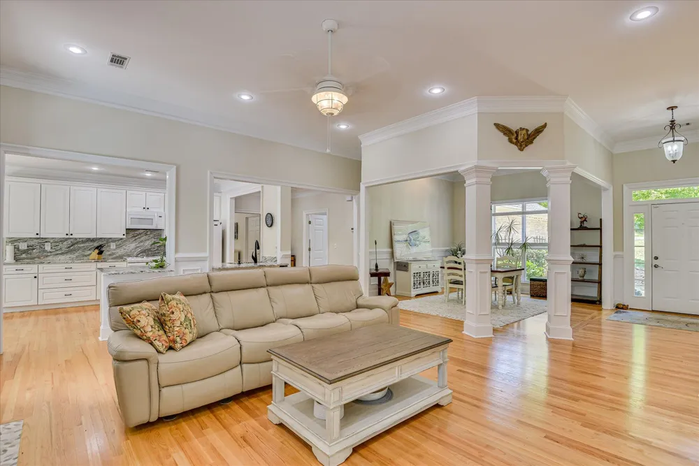 204 Chickadee Court Mccormick, SC 29835