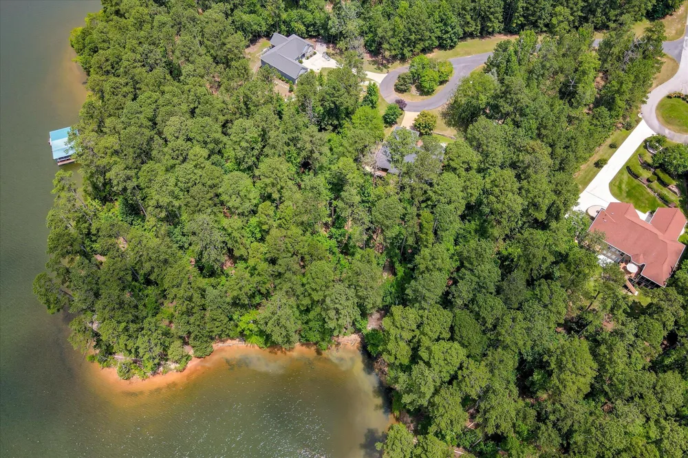 204 Chickadee Court Mccormick, SC 29835