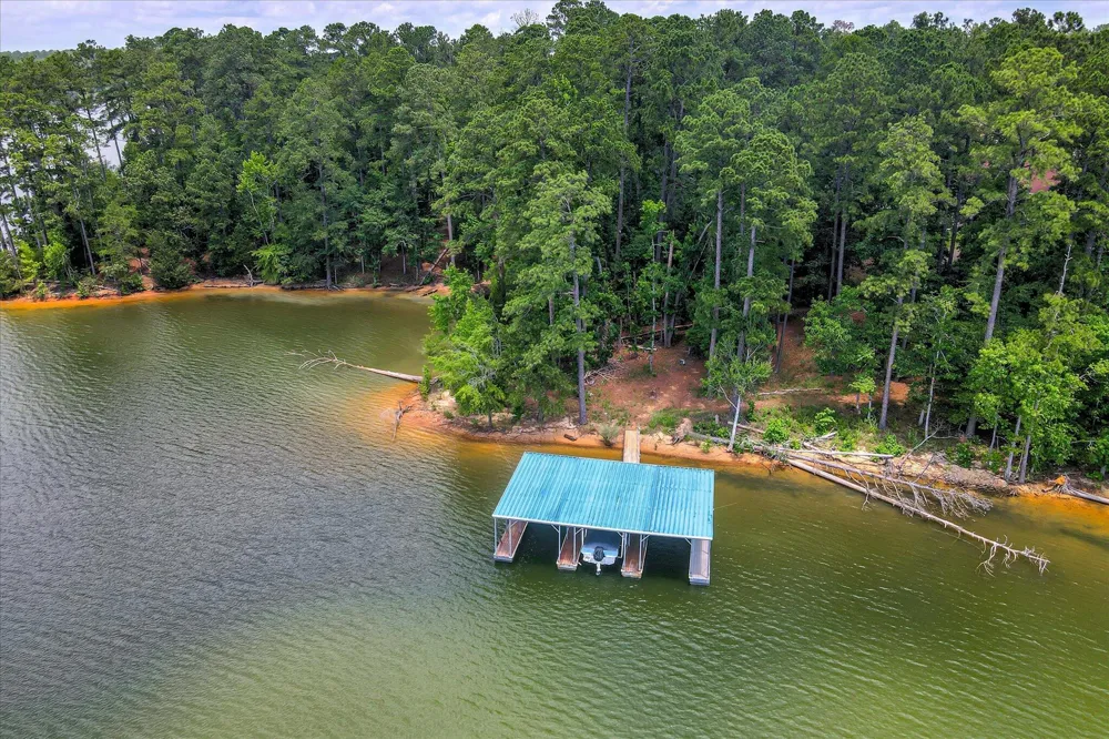 204 Chickadee Court Mccormick, SC 29835