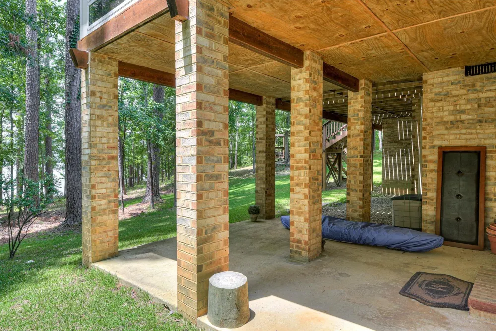 204 Chickadee Court Mccormick, SC 29835