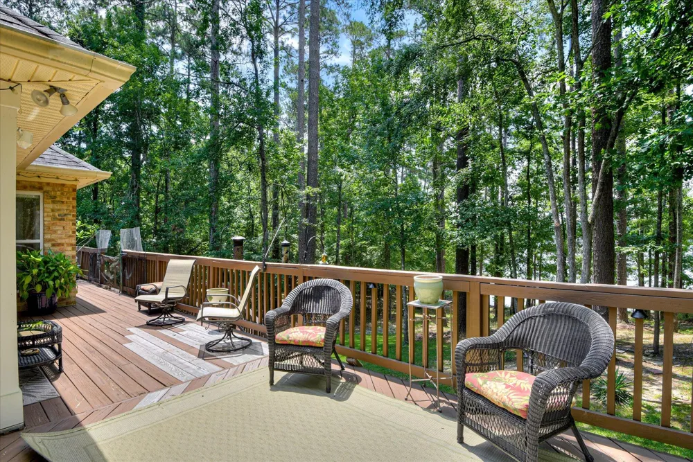 204 Chickadee Court Mccormick, SC 29835