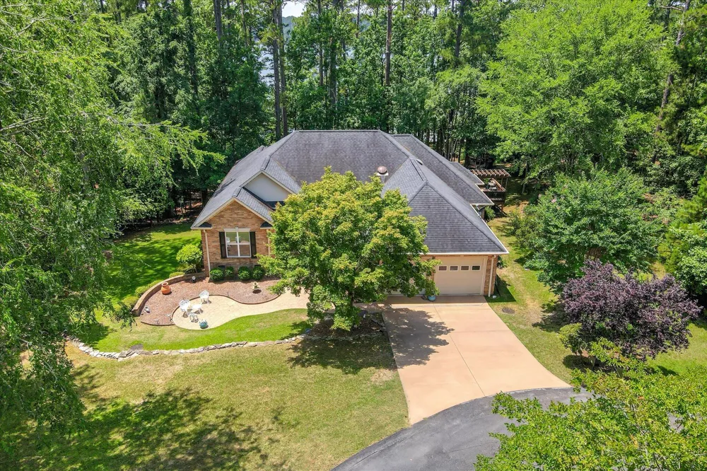 204 Chickadee Court Mccormick, SC 29835