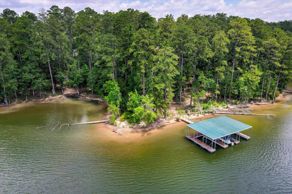 204 Chickadee Court Mccormick, SC 29835