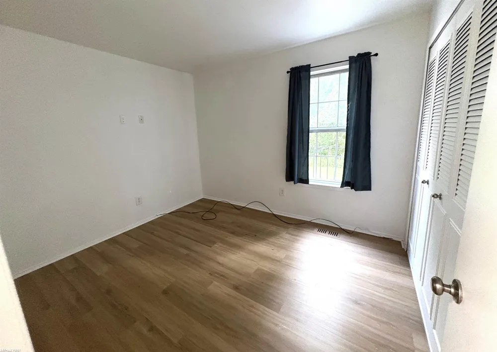 33699 Bayview Drive Chesterfield Township, MI 48047