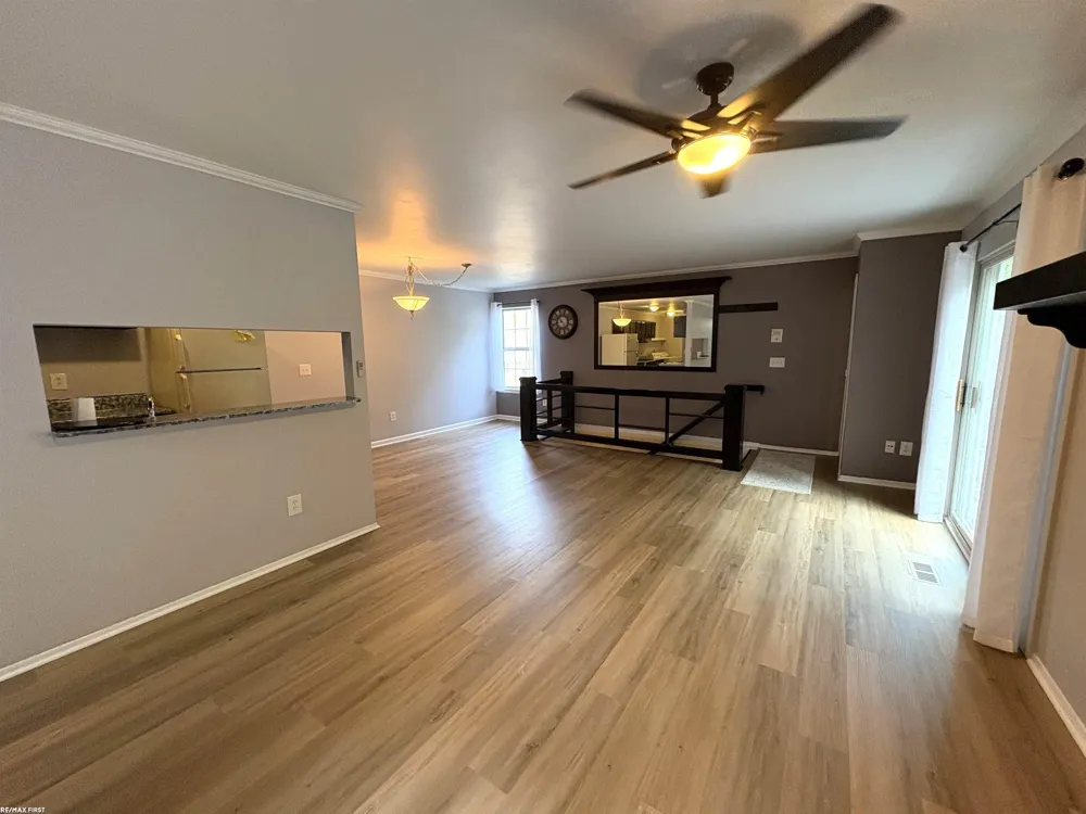 33699 Bayview Drive Chesterfield Township, MI 48047