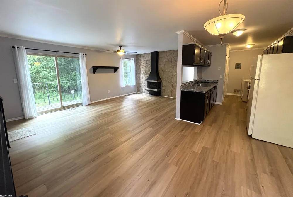 33699 Bayview Drive Chesterfield Township, MI 48047