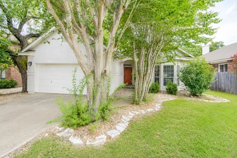 7 Nikita Drive