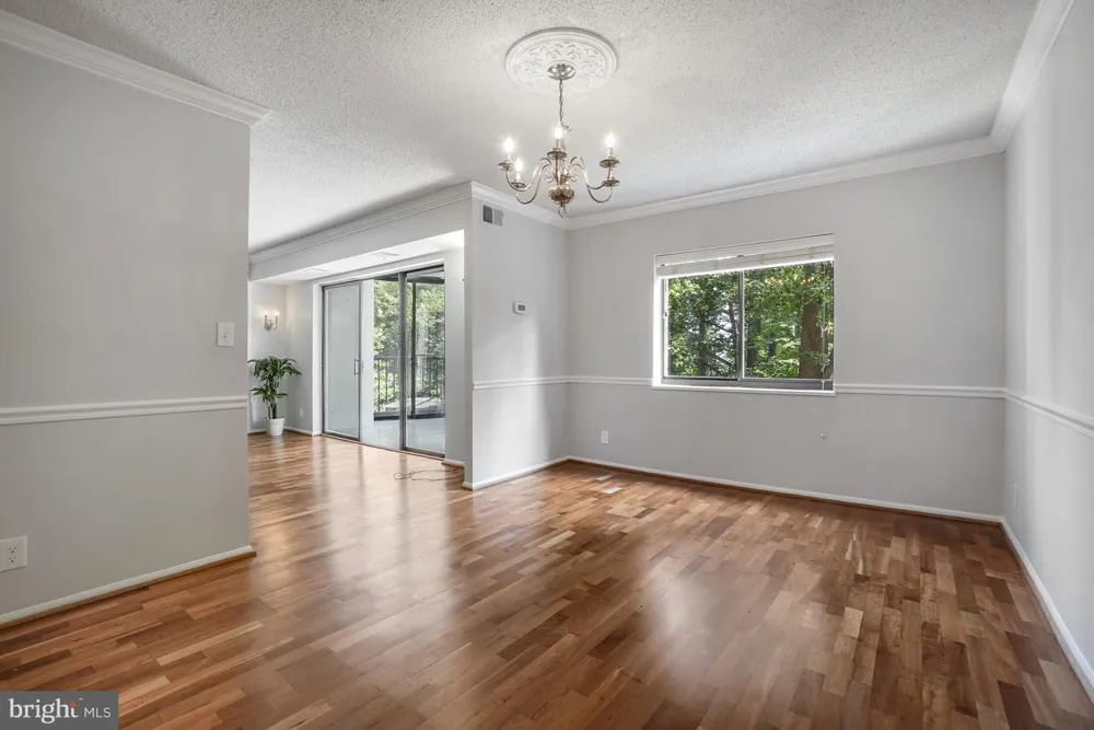 5901 MOUNT EAGLE DRIVE #108 Alexandria, VA 22303