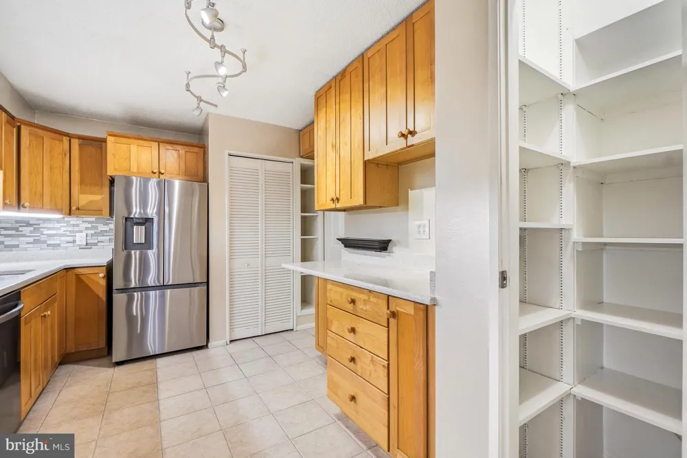 5901 MOUNT EAGLE DRIVE #108 Alexandria, VA 22303