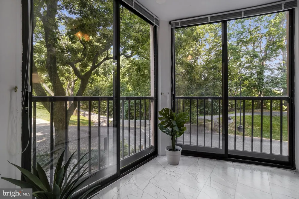 5901 MOUNT EAGLE DRIVE #108 Alexandria, VA 22303