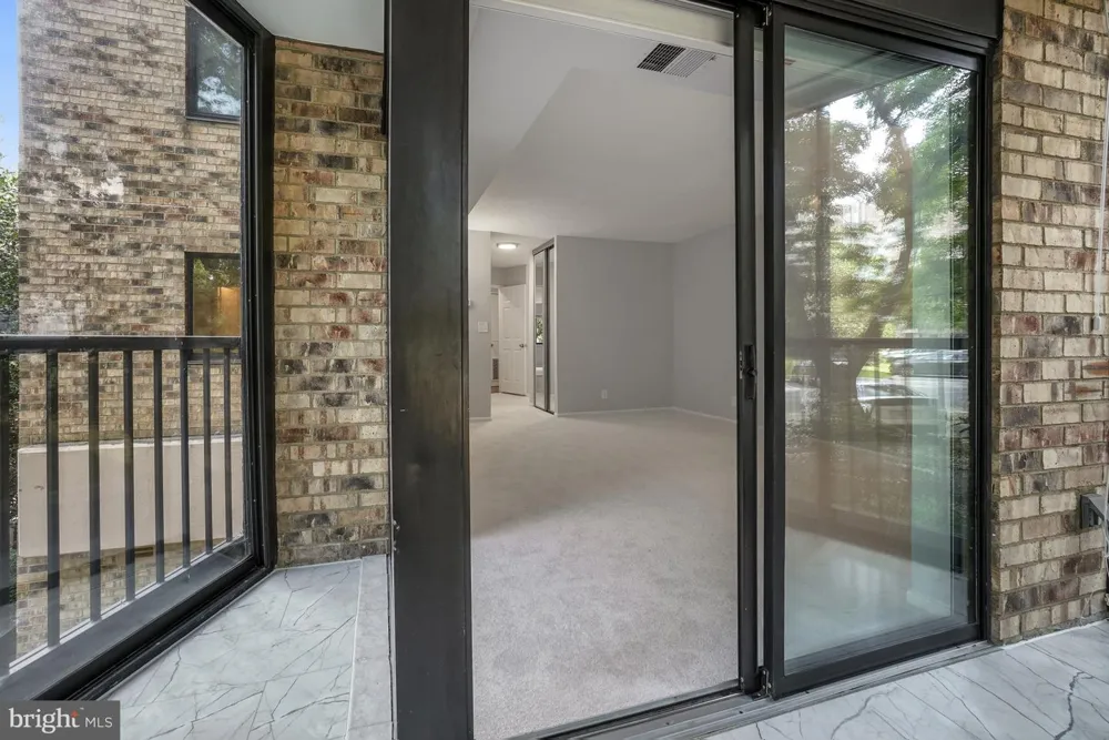 5901 MOUNT EAGLE DRIVE #108 Alexandria, VA 22303