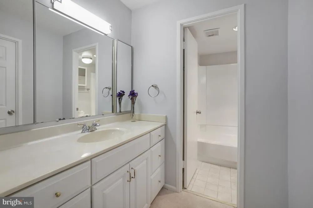 5901 MOUNT EAGLE DRIVE #108 Alexandria, VA 22303