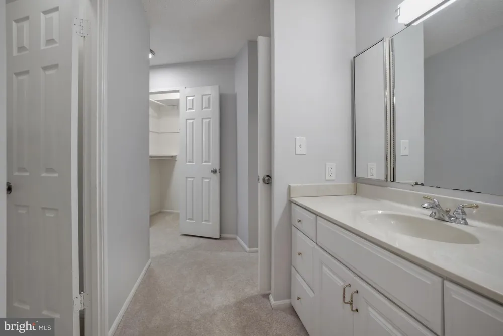 5901 MOUNT EAGLE DRIVE #108 Alexandria, VA 22303