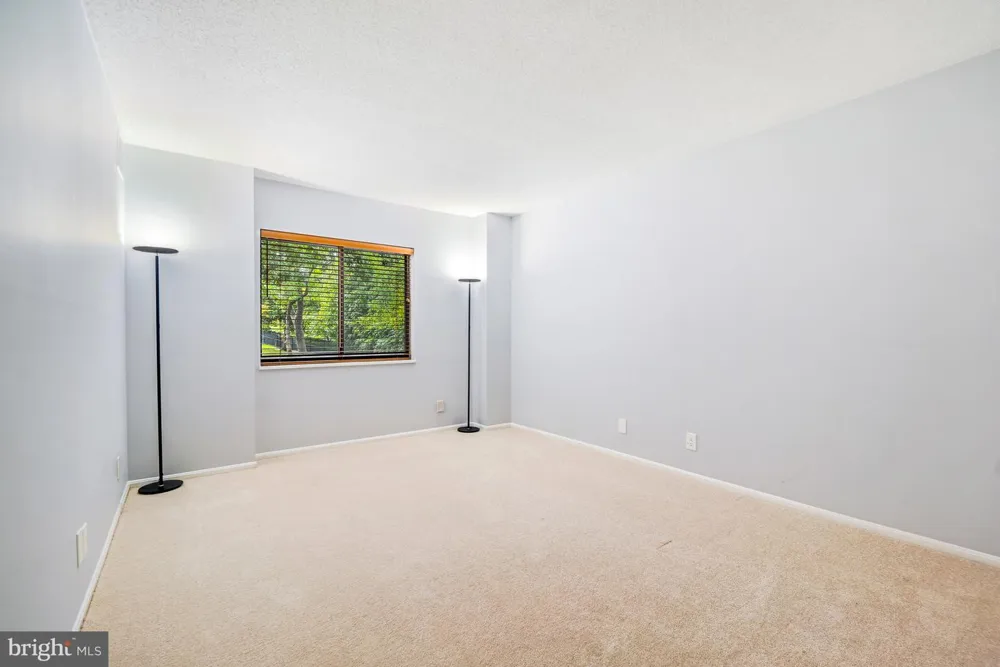5901 MOUNT EAGLE DRIVE #108 Alexandria, VA 22303