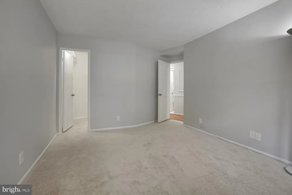 5901 MOUNT EAGLE DRIVE #108 Alexandria, VA 22303