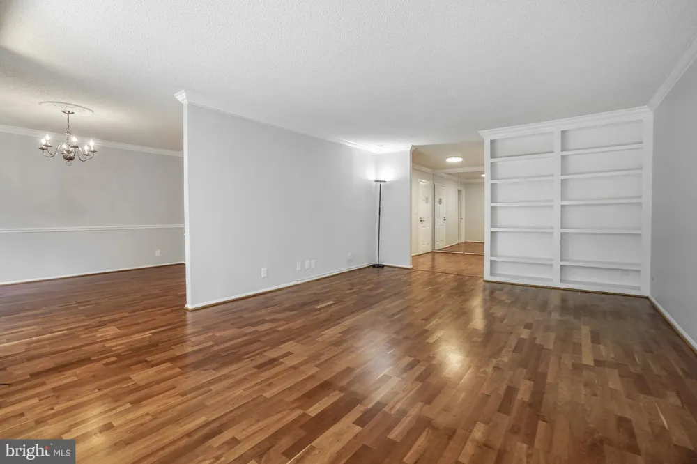 5901 MOUNT EAGLE DRIVE #108 Alexandria, VA 22303