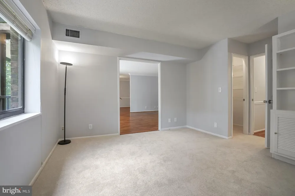 5901 MOUNT EAGLE DRIVE #108 Alexandria, VA 22303