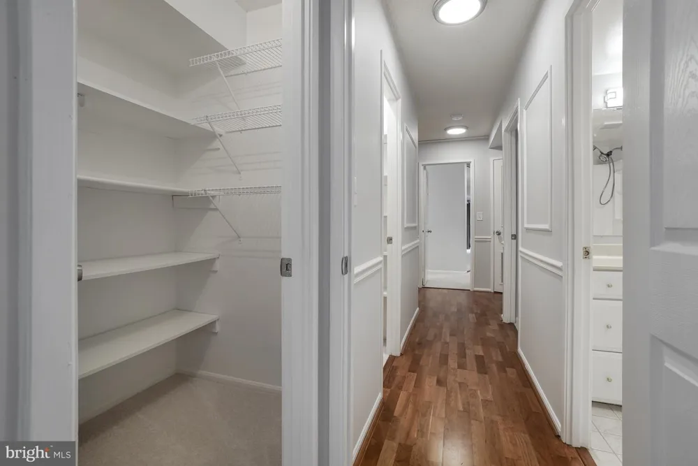 5901 MOUNT EAGLE DRIVE #108 Alexandria, VA 22303