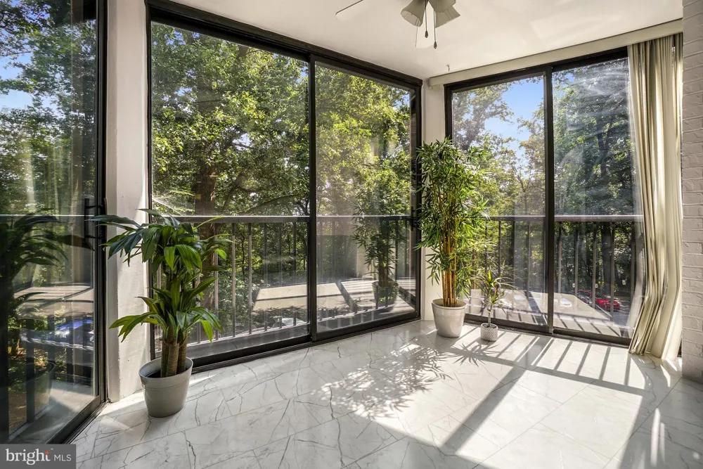 5901 MOUNT EAGLE DRIVE #108 Alexandria, VA 22303