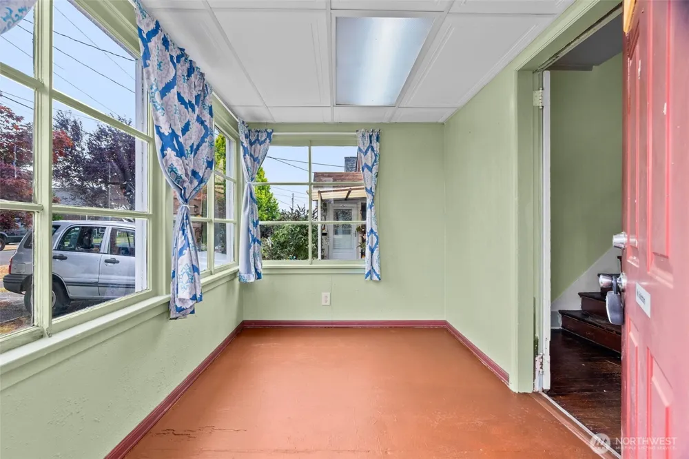 351 Karr Avenue Hoquiam, WA 98550