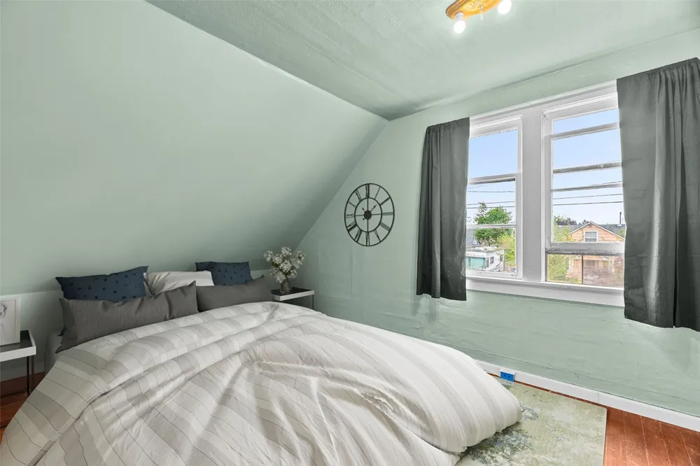 351 Karr Avenue Hoquiam, WA 98550