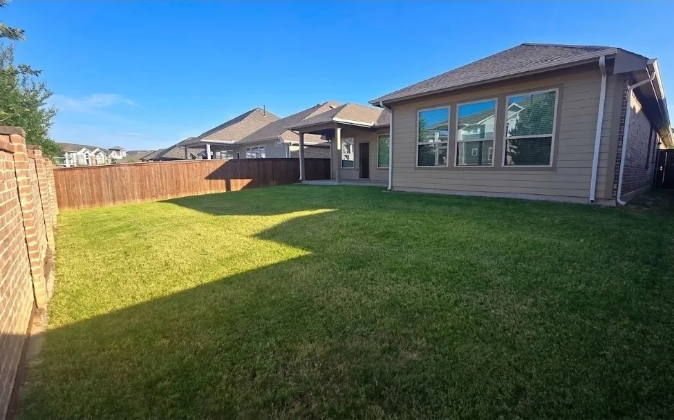 4805 Briarwood Drive Haltom City, TX 76137