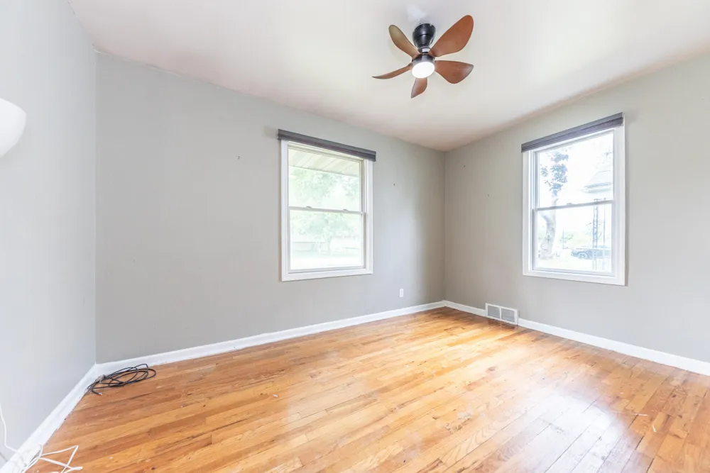 562 Brookside Road Ypsilanti, MI 48197