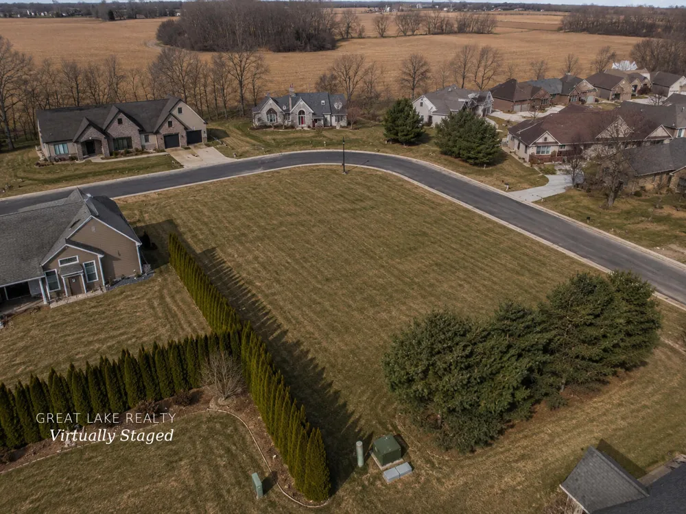 471 Wittenberg Path St. Joseph, MI 49085