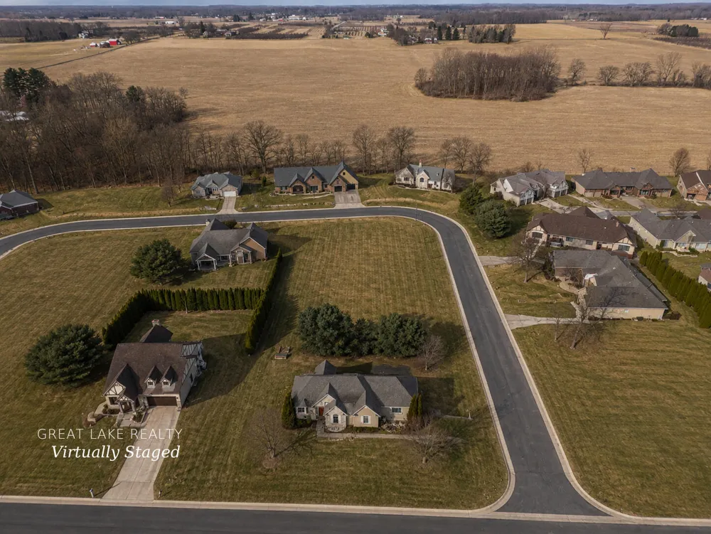 471 Wittenberg Path St. Joseph, MI 49085