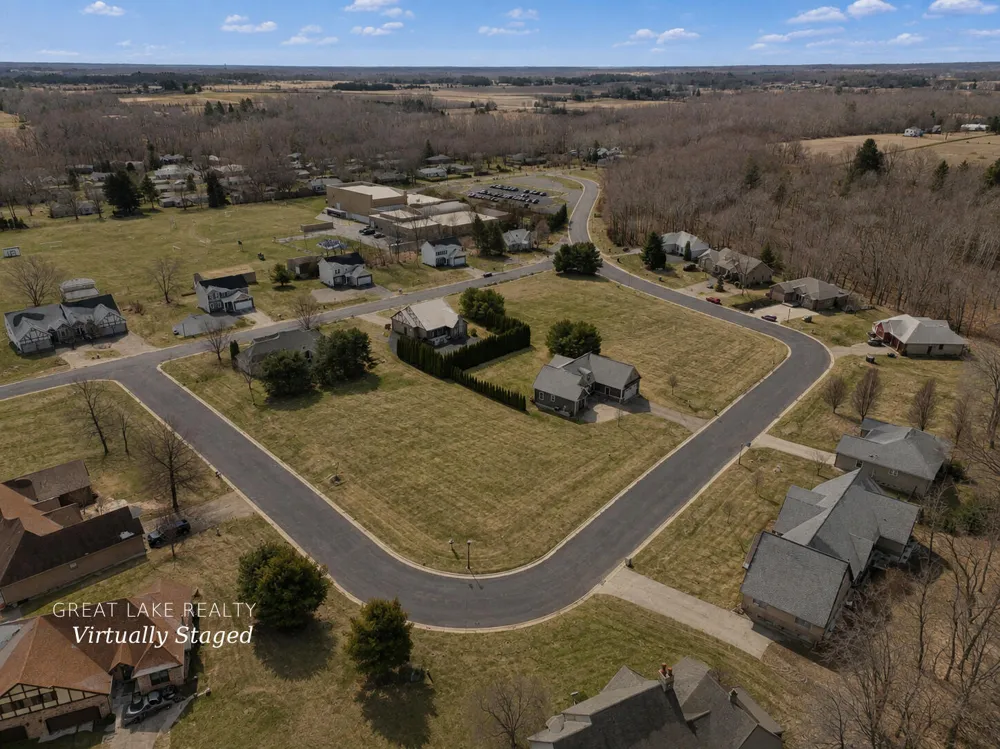 471 Wittenberg Path St. Joseph, MI 49085