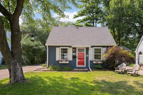 308 Van Buren Avenue S