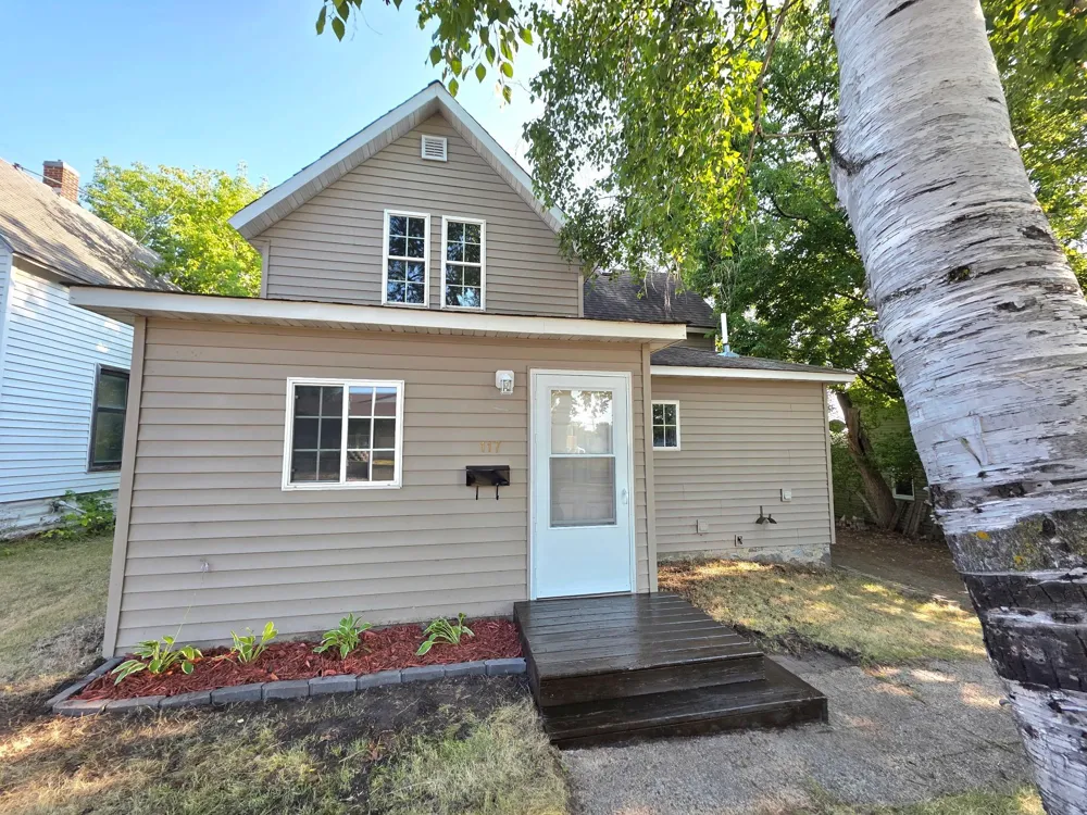 117 Union Street W Detroit Lakes, MN 56501