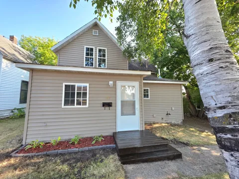 117 Union Street W