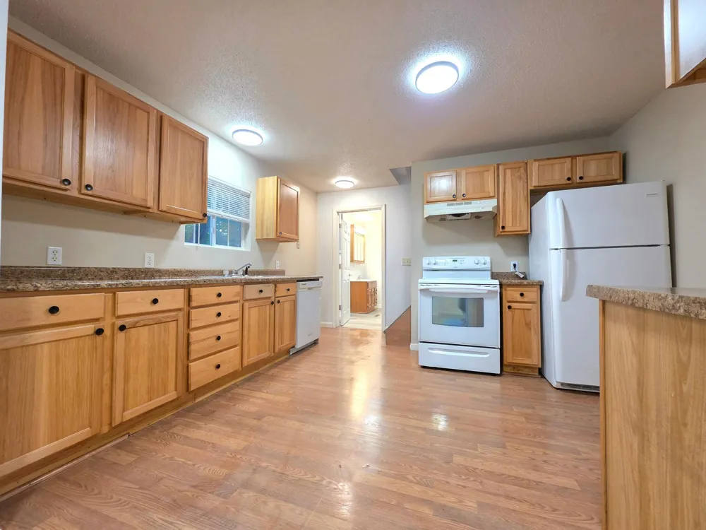 117 Union Street W Detroit Lakes, MN 56501