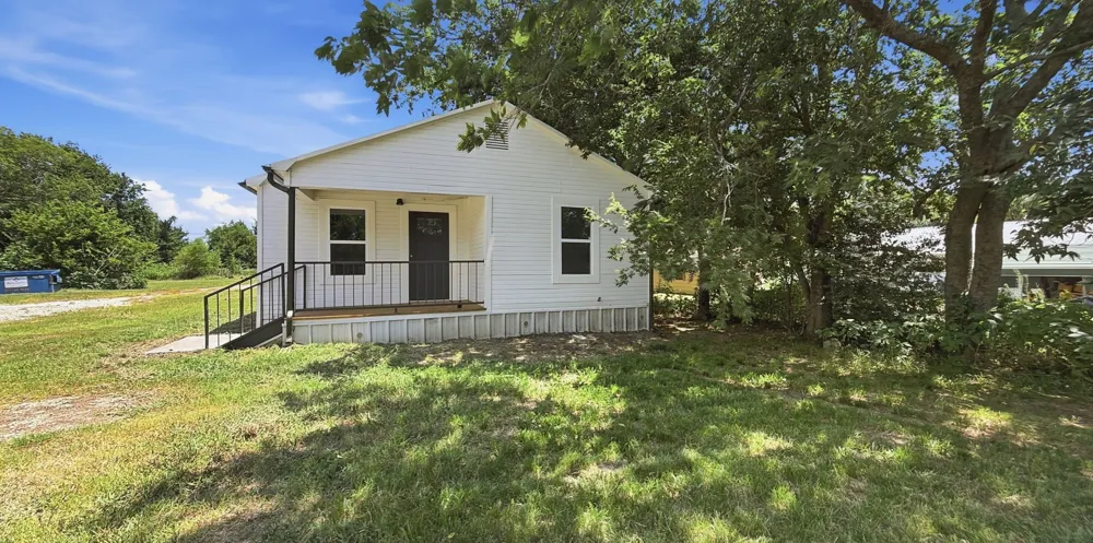 108 Main Street Sadler, TX 76264