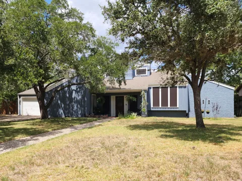 1901 Comal Circle